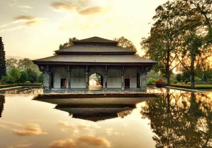 Kashmir Grand Tour: Jammu Srinagar Gulmarg Pahalgam