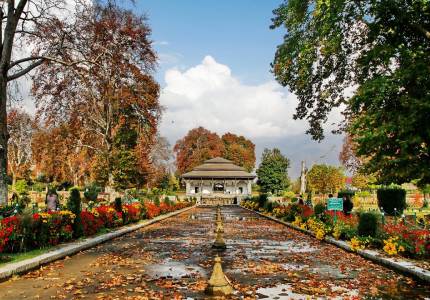 Mesmerizing Srinagar Holiday – 6 Days