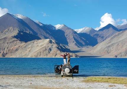 Wonders of Ladakh: Lakes, Valleys & Monasteries Tour