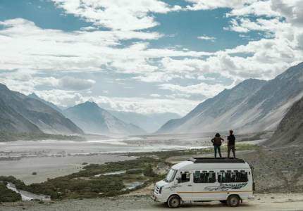 Chandigarh to Leh: Nubra Valley & Pangong Lake Explorer